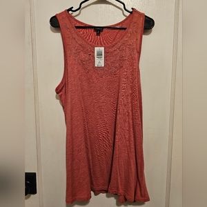 Dusty Coral Torrid tank top with floral detail